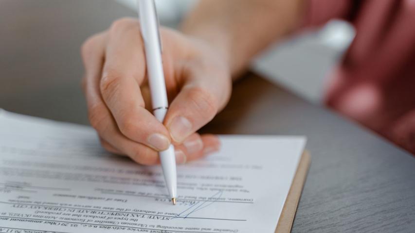 Breaking a Lease QLD: A Landlord's Guide - EZRENT