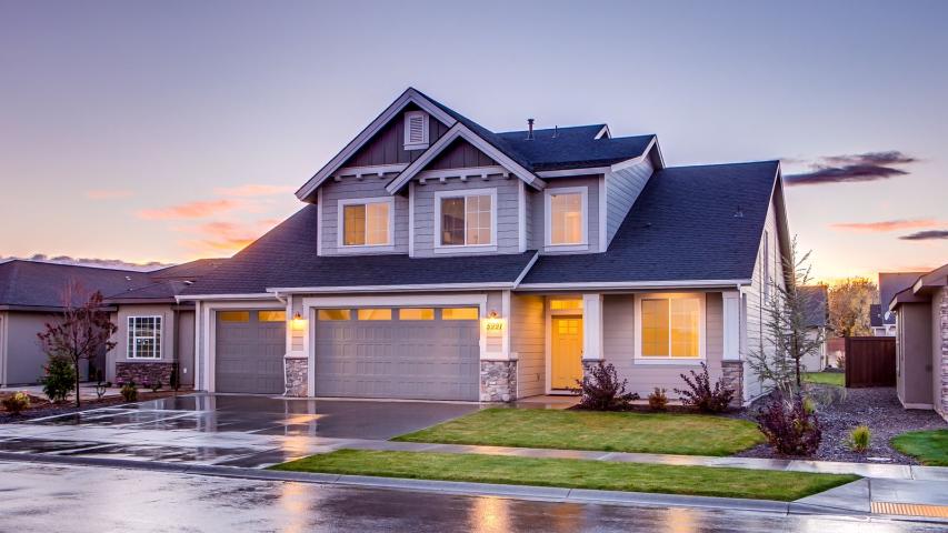 First-Time Landlord's Guide to Self-Managing Rentals - EZRENT